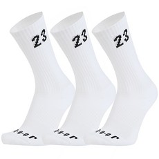 나이키에센셜크루미드