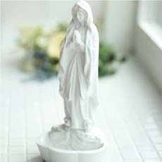 5f8109fedbd2b6b76bcb68660d19c1e754405fc90bf6d442b5fe7366eff6.jpg