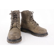 buxomcosmeticplumplinelipliner#hushhush