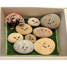 DOLL Friends 반려돌 프렌즈, 1개, 화이트 상자집