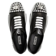 미우미우스니커즈