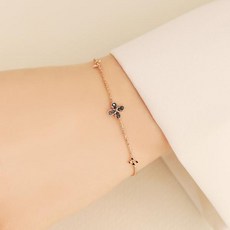 로즈드방팔찌