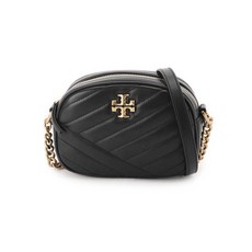  바이스트 [TORY BURCH] 23FW 키라 쉐브론 스몰 카메라백 블랙 90450 001 