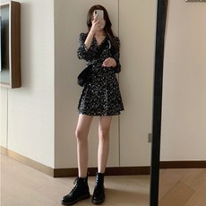 ca7c1ce1cf5338c517aa1331f8d01956fca2089806cf61544597d1d106fb.jpg