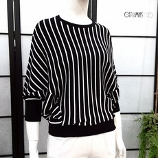 오프리미츠 블랙 스트라이프 10부 가오리 니트