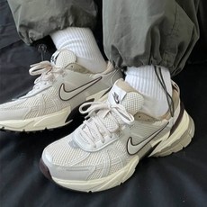 나이키v2k런 TOP01