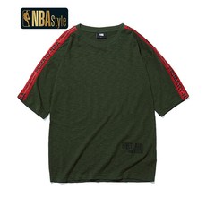 cd5d0a9c6937df560d404f790b2cbebb6783cbb1f25b788651ea391c8270.jpg