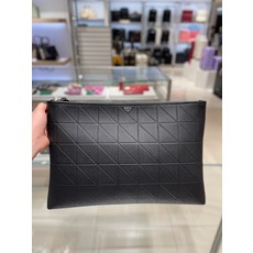 닥스 블랙 패턴엠보 소가죽 클러치백 DBBA3E279