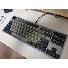 60b0972c90f1b7e6da832e4867be14c56e6c5a12c743fc6d267f53bdfc66.jpg