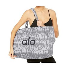 알로 요가 타이 다이 쇼퍼 토트백 Alo Yoga Tie-Dye Shopper