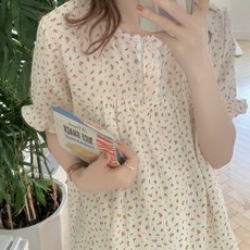 여성반팔레이스내의