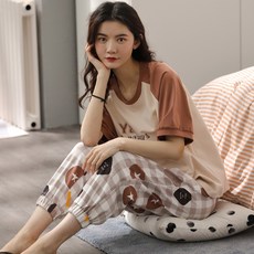 98b2acd00cbea3ce60268a4ff41219da3f355b25db596e44088a1fbf4c4f.jpg