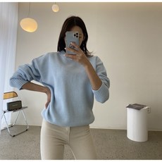 여성 겨울 오버핏 하늘색 니트 데일리 여성스웨터 루즈핏 여자니트