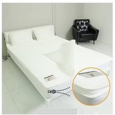 ad1e9436f12e47487db8bc0bdc8228d1e02f9aa35e08858e3f51737f770a.jpg