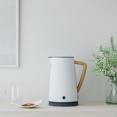 노르웨이 WILFA SPRING 전기포트, 화이트