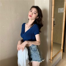 크롭 이너 여성 여름 매너 교차 디자인 감각 니트 INS트렌드