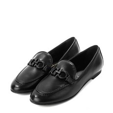 페라가모여성로퍼