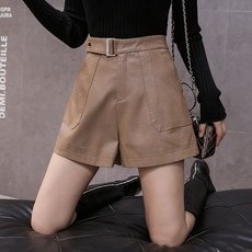 00c98458a0756cdbe12fc645a5717649ea89bcce4e7cbf2906d634b43fa1.jpg