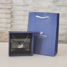 [스와로브스키 정품] Dancing Swan 화이트 로듐 목걸이 5514421 국내배송 빠른배송 선물박스 쇼핑백 포함
