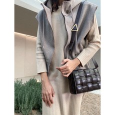 보테가 카세트백 천연소가죽 여성 패딩 크로스 백 가방 김나영 임세령 보테가 스타일