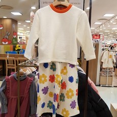 51b59c7cd68d996cf28c20ddfc136417052dff059050082d804142a97b1d.jpg