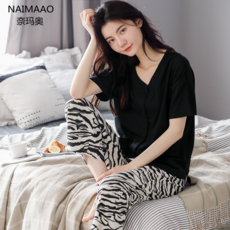 a693a9f234051663a69457d0b0208f85f3afb5585e727bea47679b95347f.png