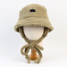 [유니버셜케미스트리] Bubble Fleece Beige Earflap Bucket Hat 귀달이모자 - 유니버셜케미스트리귀달이모자