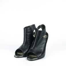 추천9마놀로블라닉