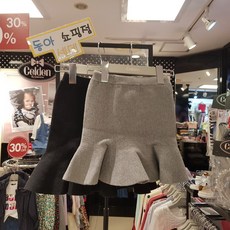 8ab3ae719eebf54bf5ae57a5810486eea40fdfdc545c34e8e5d8335f2b52.jpg