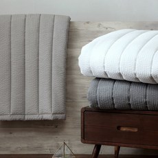 화이트리플엠보패드