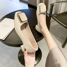 쇼핑쇼핑몰 로우힐단화 여성 가을스타일 소프트레더 청키 작업화 할머니신발 스윗 로퍼