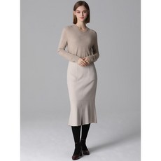 리스트 슬릿 플라운스 스커트 택가격 138000원