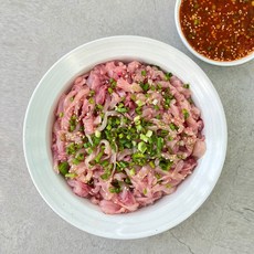 (실링포장)국내산 향어회 300g (단품/야채세트/매운탕거리 선택), 상세설명 참조, 채썰어진 향어회 300g (단품)