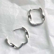꼬임귀걸이