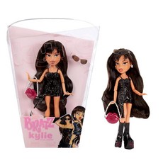 Bratz x Kylie Jenner Day 패션 인형 액세서리 및 포스터 포함
