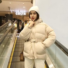 c6d318b357022fa08ba4bdb97604cd5d4d8e92182f5e2d133102d4b94bb3.jpg