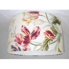 로라애슐리스탠드