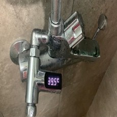 b51a9f198c7f11bc1feeb67250ca44bf76cb352559951b1b8968588aff40.jpg