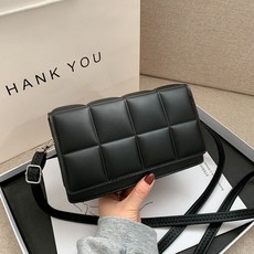 e6c3be0cb4d2d79d717e5925fe04559d21b8aa7225c18053f038008da8f8.jpg