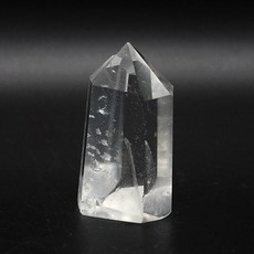 수정원석육각기둥