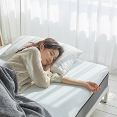 cfad91f0a02448607c3e5258d2b5d1ec8870ef28baef964698eb71baa1b7.jpg