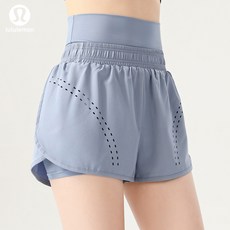 2c3edf16529b99fe0b3e7b012cb98432aecc4ae63d3b98ecd7e54ea03f6a.jpg