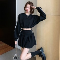 하이패션 슈트녀 2024 캐주얼 스트라이프 맨투맨+하이웨이스트 스커트