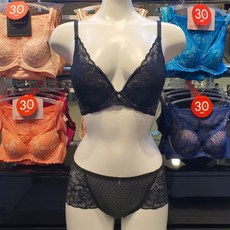 96c1f04140326e1f09210a7c2901543669b6d312d94e65ee9aa8b0b3b319.jpg