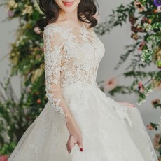 VERAWANG 긴 소매 슬림핏 레이스 신부 결혼 꼬리끌림 몽환 공주