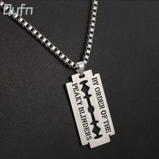 면도날 목걸이 영화 보석 페이지 블라인드 블레이드 펜던트 목걸이 여성을위한 스테인레스 스틸 스타일 액세서리. 남자 선물