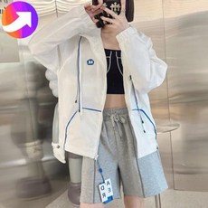 아더에러코트