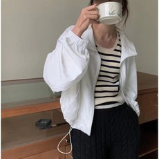 우아글로벌 하이넥 스트링 기본 바람막이 점퍼