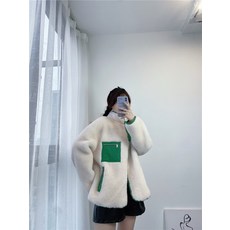 씨유비치백