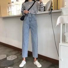 0003f26e00cf2dc657c3293b557a4aec71926892040a1c49b312aed4fe34.jpg
